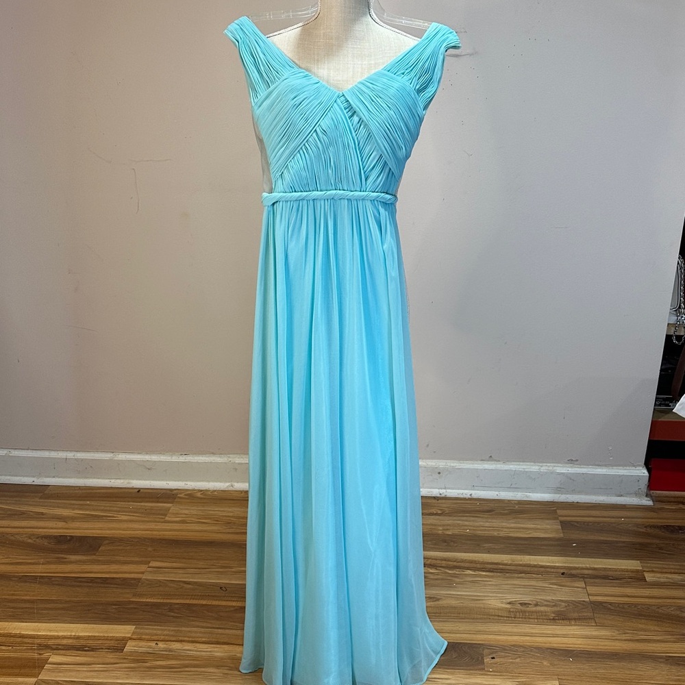 Elegant Blue Evening Gown